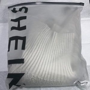 Brand new shein sweater Womens small tapered to waist